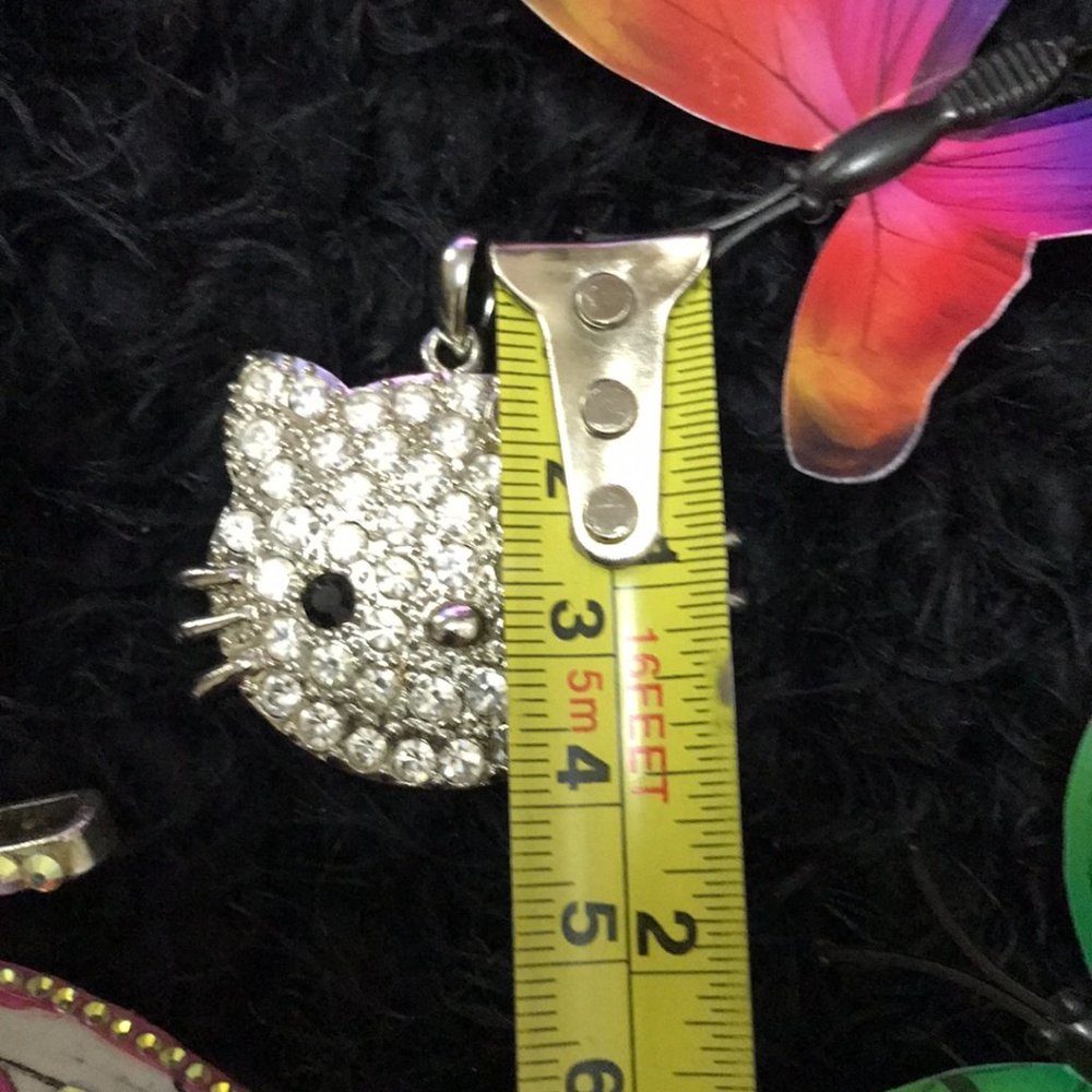Hello Kitty Charm - Picture 15 of 15